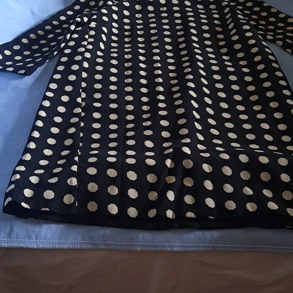 Dress - Picture 4 of 4